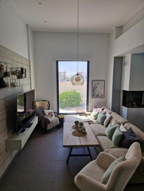 PMT20 - Private Villa with large pool